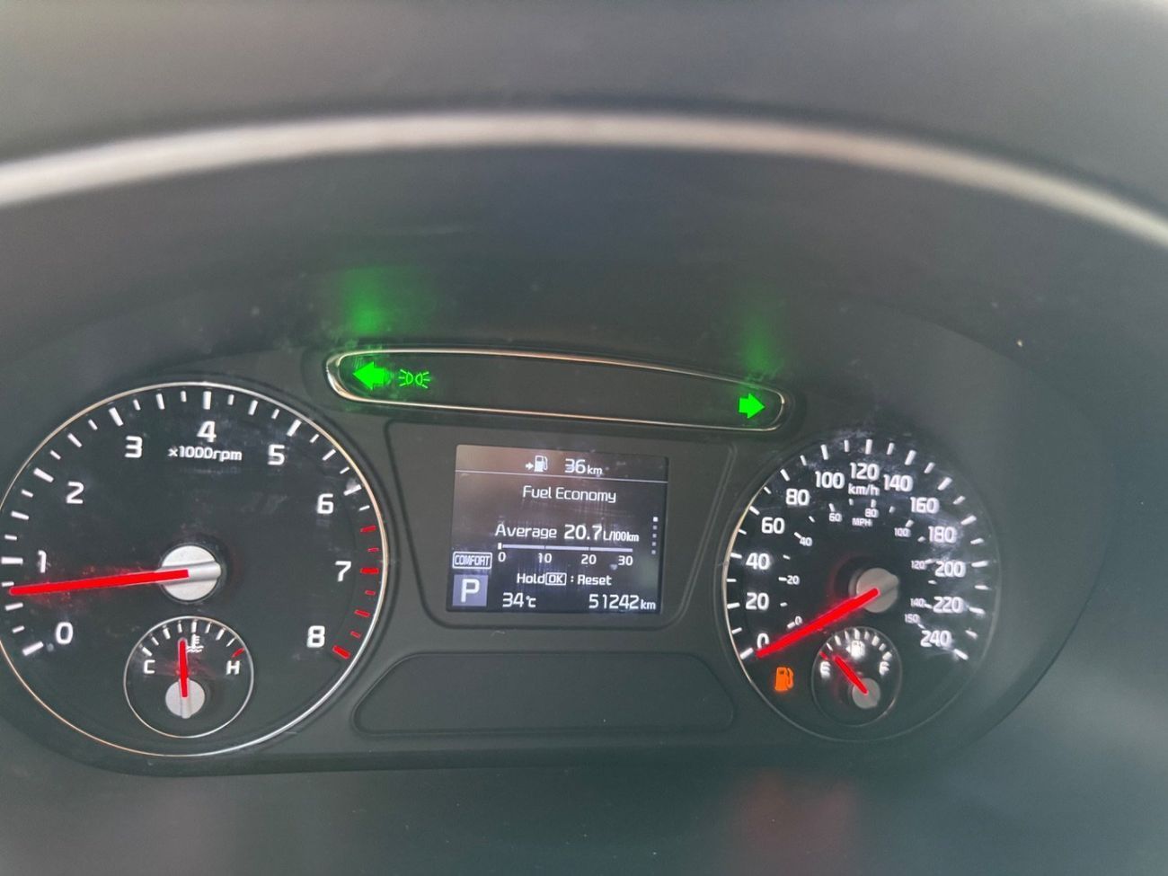 Kia Sorento Std 2.5L AWD 2020 PUSH START 2.5L AWD CLEAN CAR CANADA SPEC