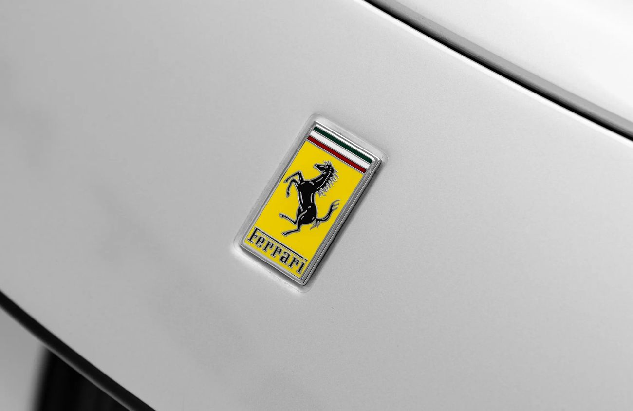 فيراري SF90 سبيدر 4.0L V8 Twin-Turbocharged Engine + eMotor | Warranty