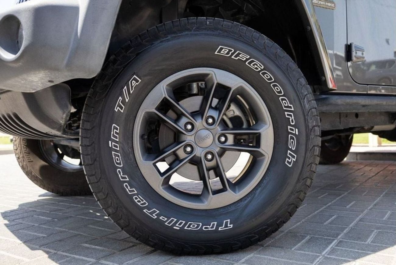 Jeep Wrangler Jeep Wrangler Unlimited Oscar Mike Edition 2018 GCC under Warranty with Flexible Down-Payment.