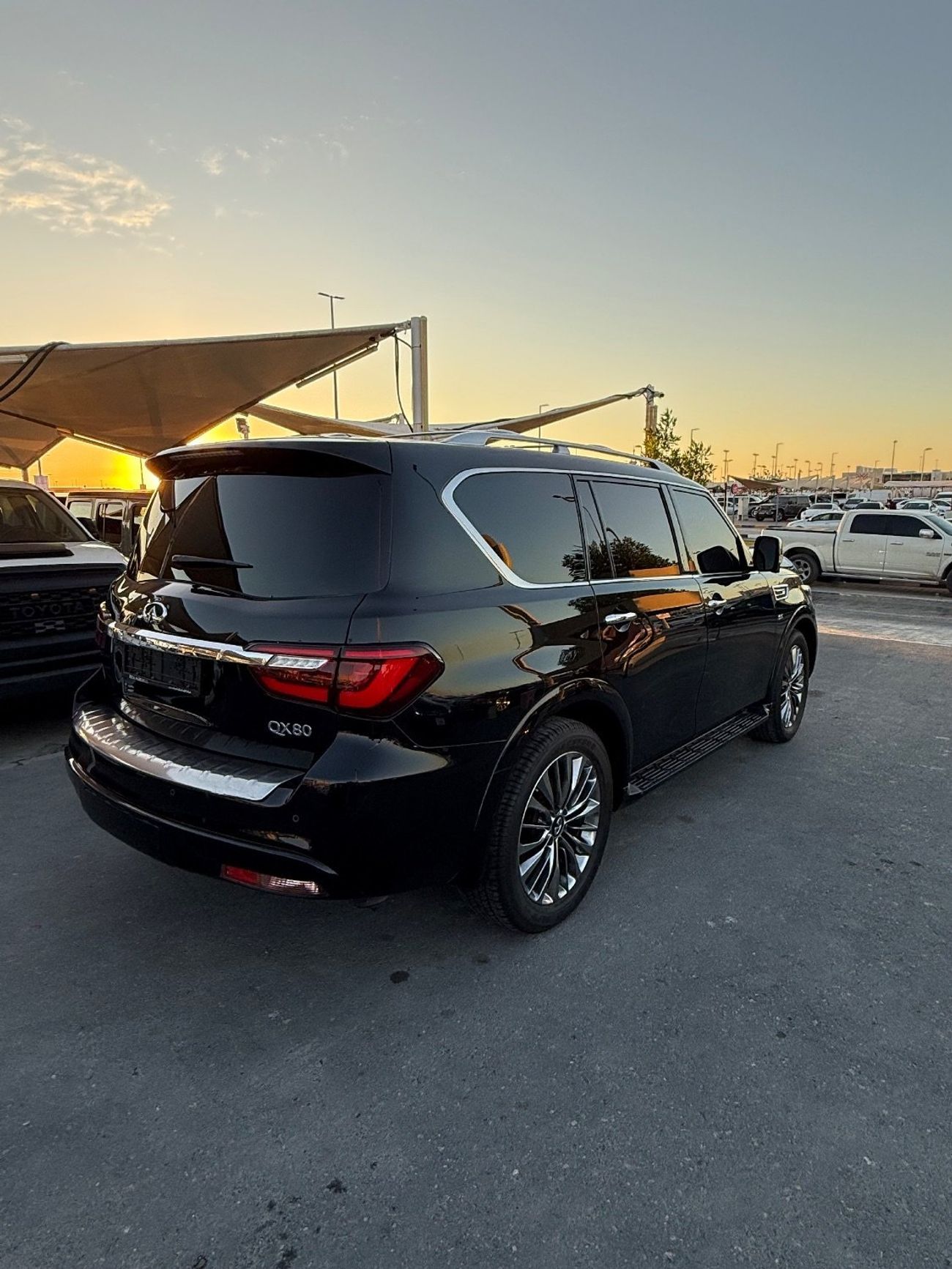 إنفينيتي QX80 Excellence 5.6L