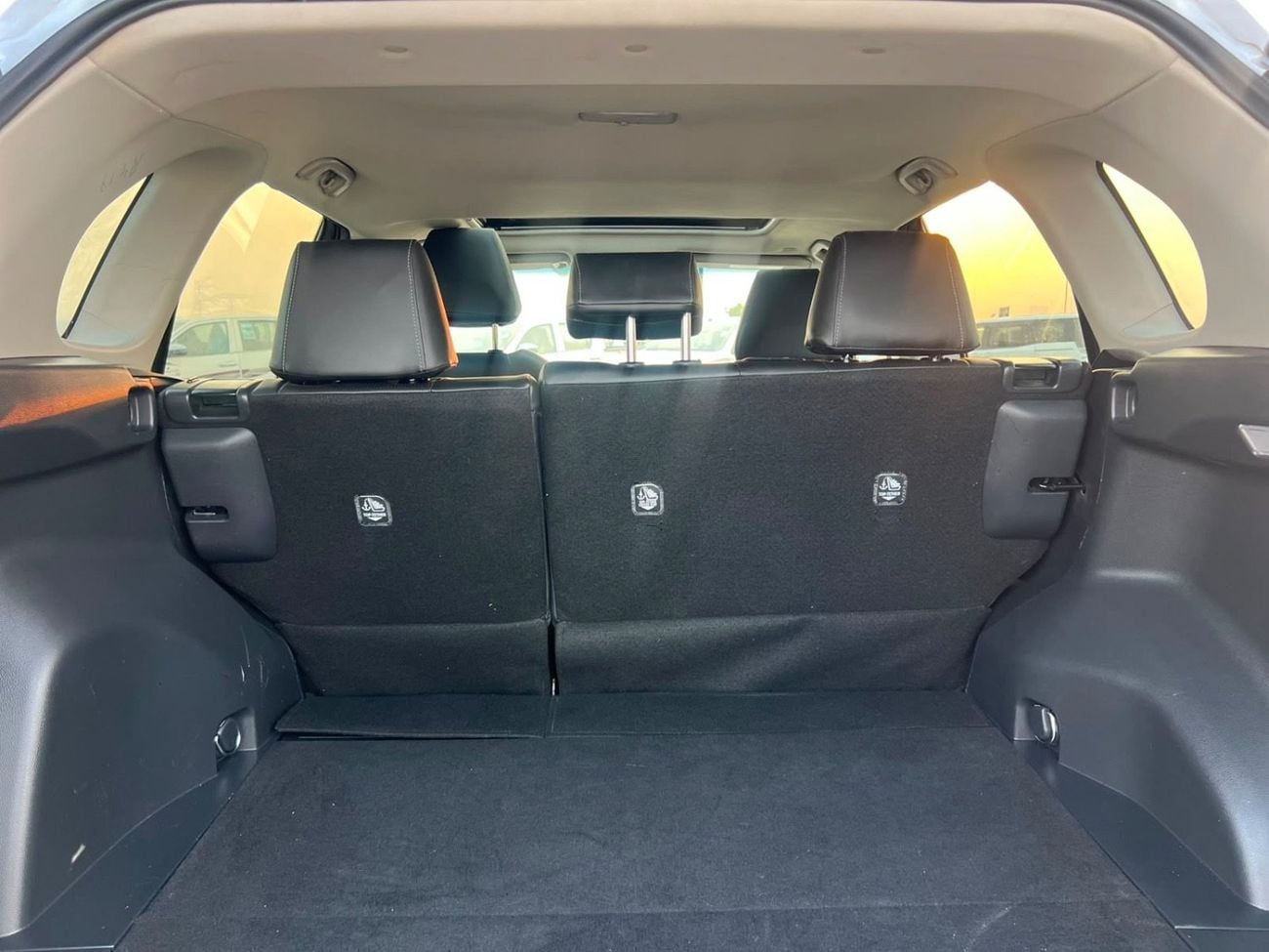 تويوتا راف ٤ 2021 Toyota Rav4 Hybrid XLE Full Option 2.5L V4 - Rear Camera  Leather Seat - AWD 4x4 - Sunroof -