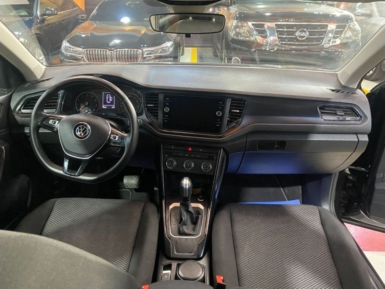 Volkswagen T ROC AED 1360 EMi @ 0% DP | Volkswagen T-Roc 2021 TREND LINE | 1.4L | GCC |  FWD | Under Warranty |