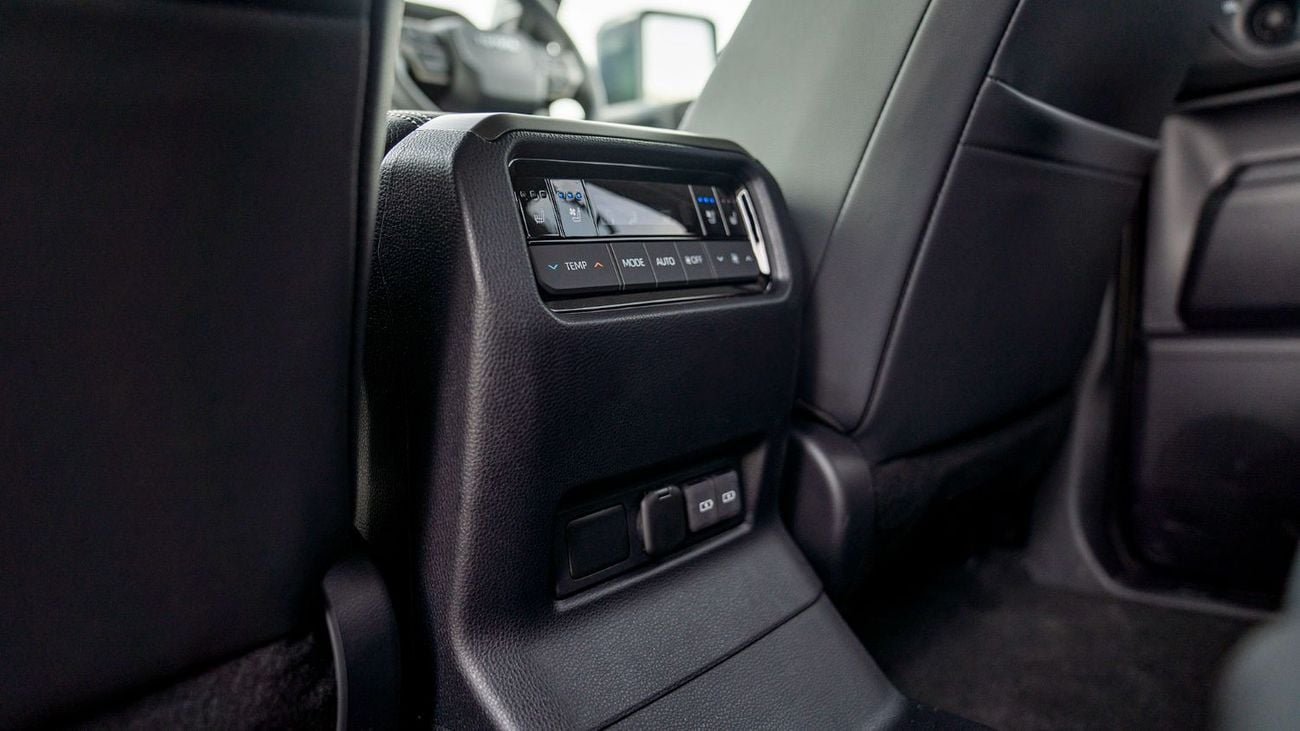 Toyota Prado Adventure Mono Tone 2.4T