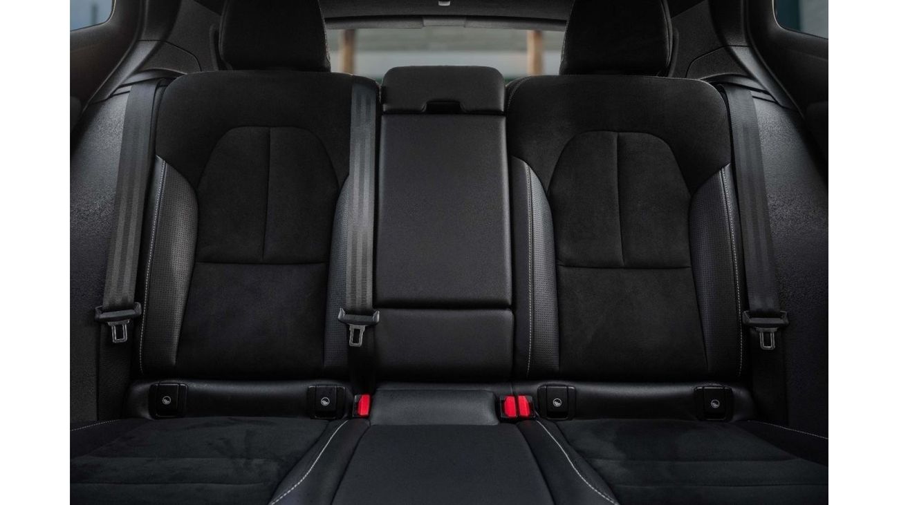 Volvo XC40 T4 R Design T4 R-Design | 2,644 P.M  | 0% Downpayment | Full Agency Service History!