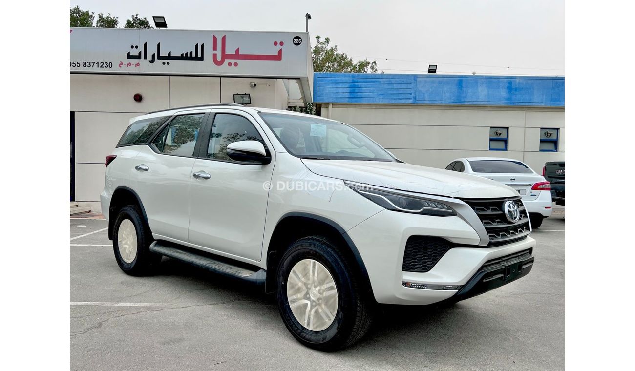 Toyota Fortuner TOYAOTA FORYUNER 2.7 L 4X4 WHITE EXR 2022