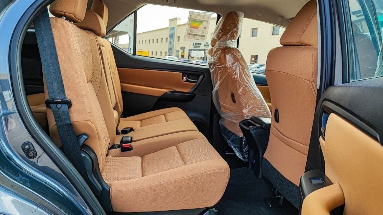 Toyota Fortuner EXR FORTUNER SR5 2.7L V4 PETROL mid options