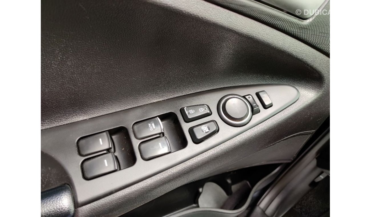 هيونداي سوناتا 2015 Model  Low Milage V4 leather interiors cruse control mid options