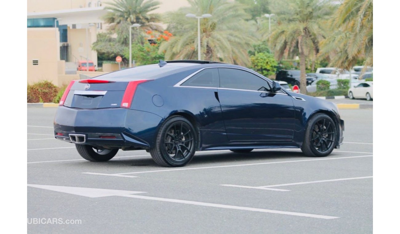 Cadillac CTS 2011 model, American import, full option, automatic transmission, 6 cylinder, in excellent condition