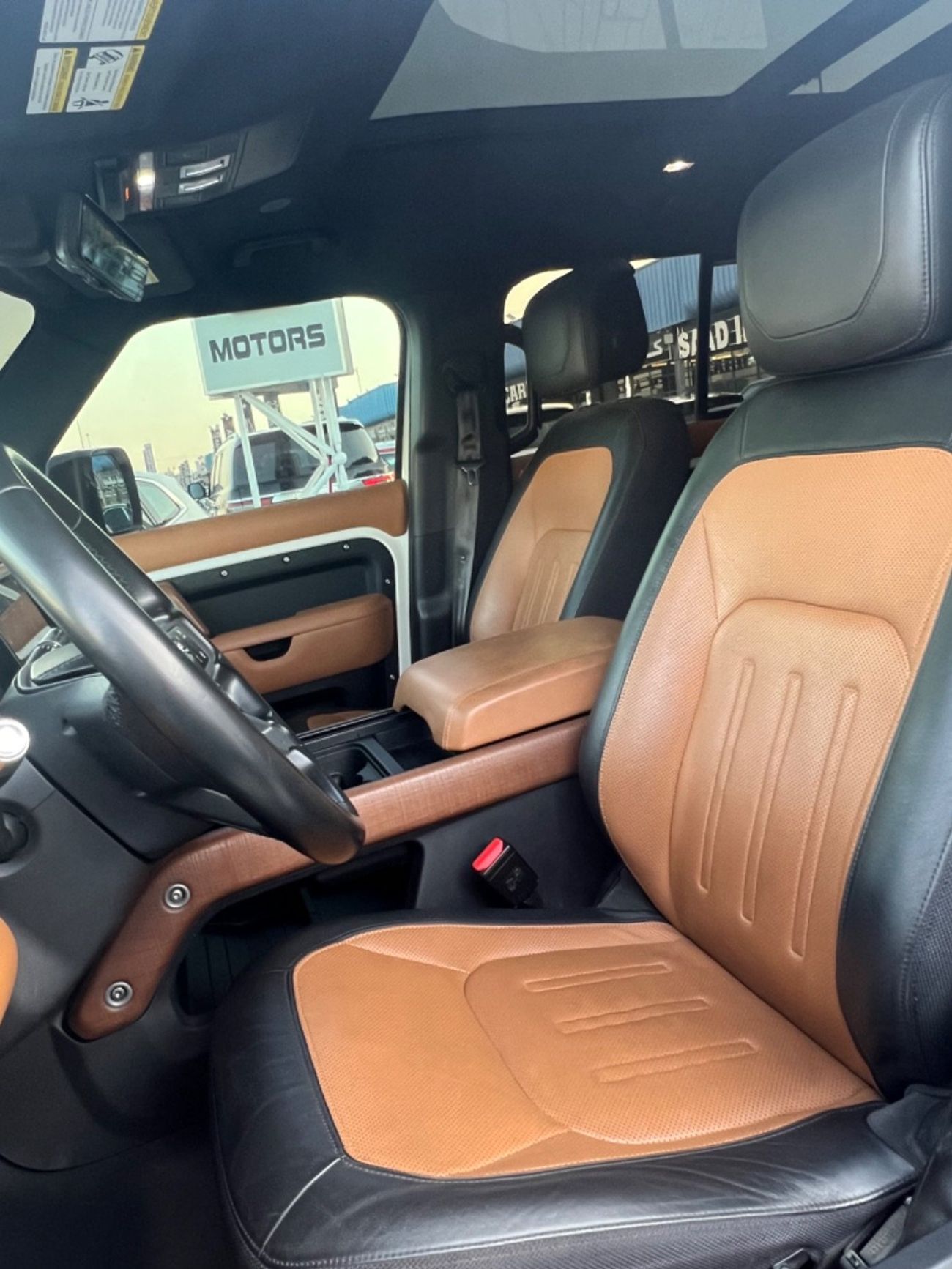 لاند روفر ديفندر P400 110 X 3.0L (5 Seater)