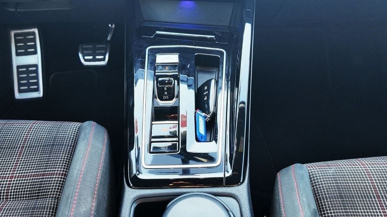 Volkswagen Golf GTI Sport 2.0T || Agency Warranty || Complete Service