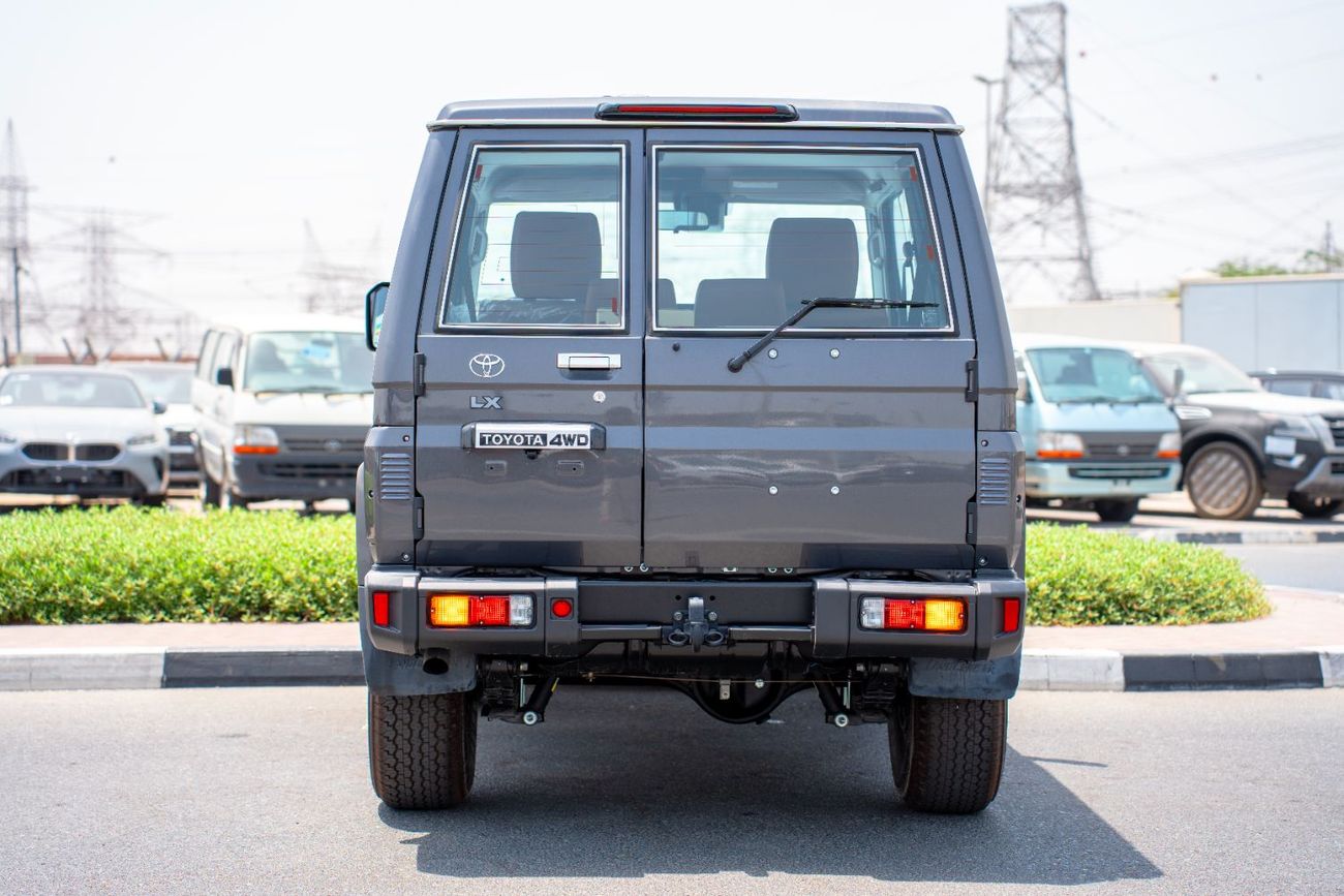 تويوتا لاند كروزر 70 LX 2.8L Diesel 3 Doors 2025