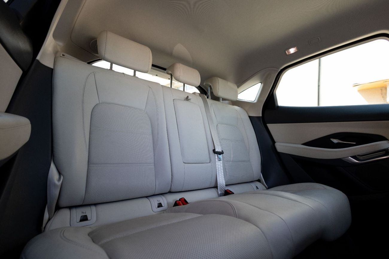 جاكوار E Pace SE P200 2.0L Jaguar E-Pace S P200 2020 GCC under Warranty with Flexible Down-Payment.