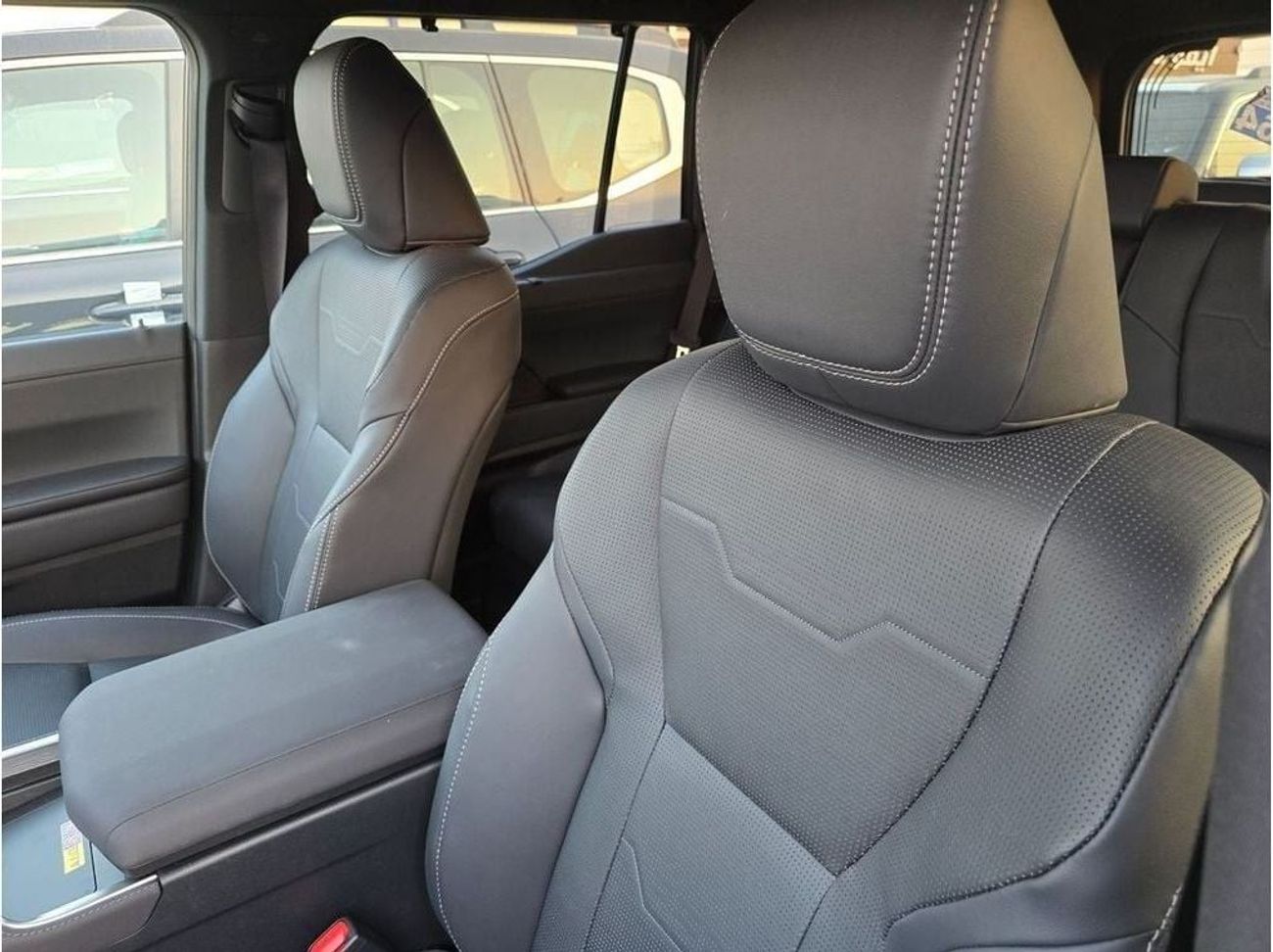 لكزس GX550 Luxury Plus Full Option *SPECIAL OFFER*