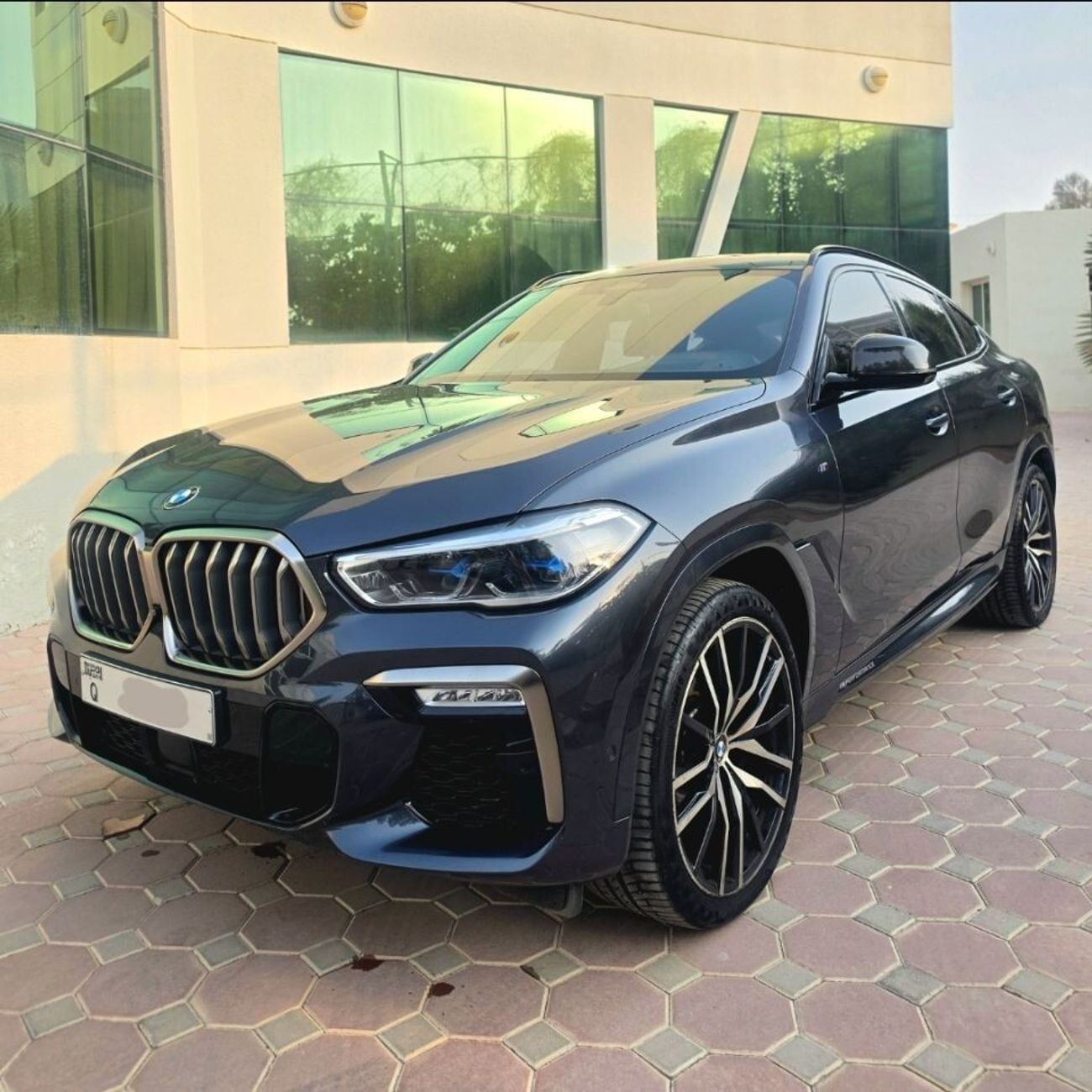 بي أم دبليو X6 M 50i M50i 4.4L