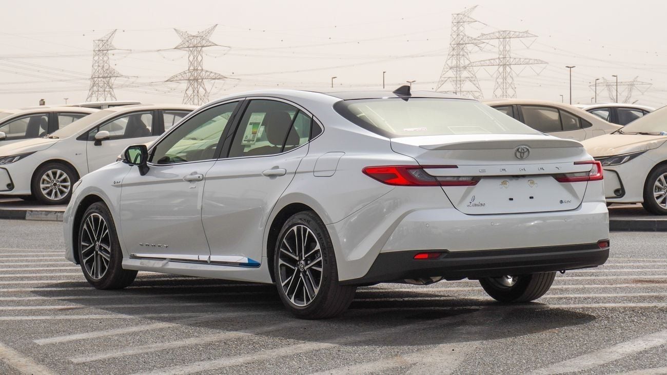 تويوتا كامري Lumiere 2.5L HEV Hybrid