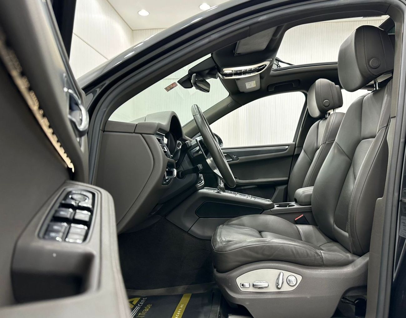 بورش ماكان std