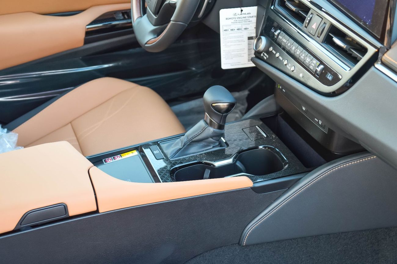 Lexus ES350 LEXUS ES350 3.5L V6 FWD SEDAN 2025 (FULL OPTION)