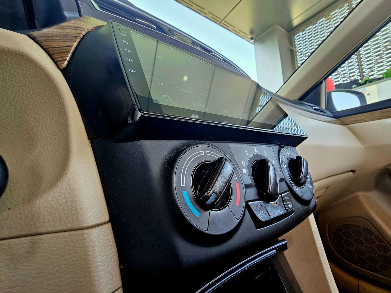 سوزوكي سياز GCC/ 1.5 V4/ NON ACCIDENT/ LOW MILEAGE/  EXCELLENT CONDITION