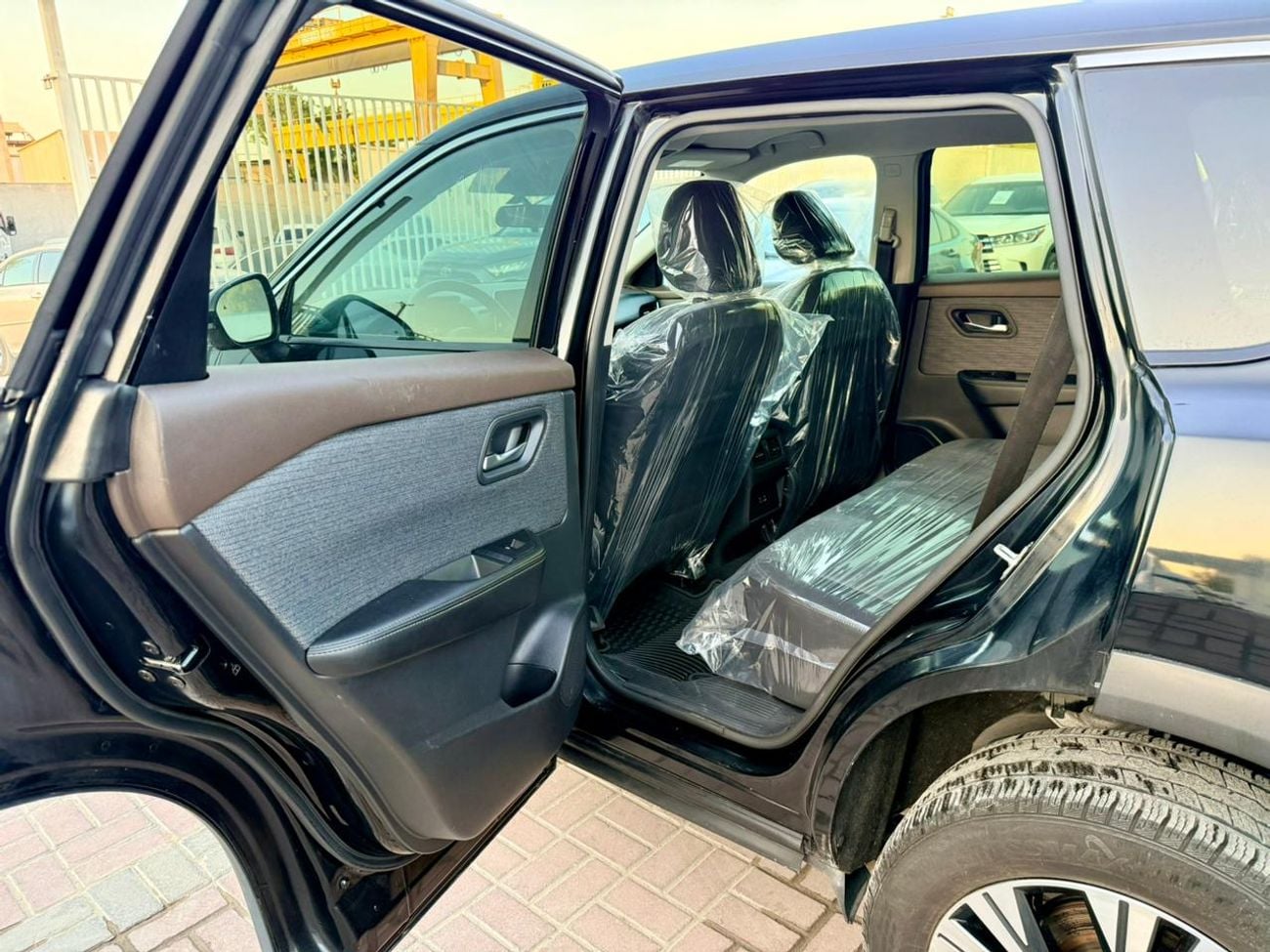 نيسان روج SV (NON GCC) 2021 Nissan Rogue Sv 2.5L - 4 cyl - Automatic - Patrol - SUV/Crossover - Front Wheel Dr