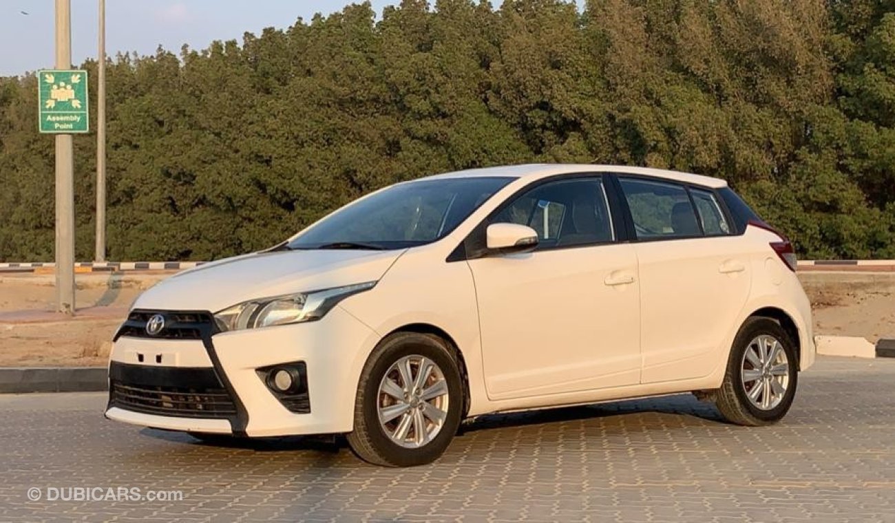 تويوتا يارس Toyota Yaris 2015 SE Ref# 625