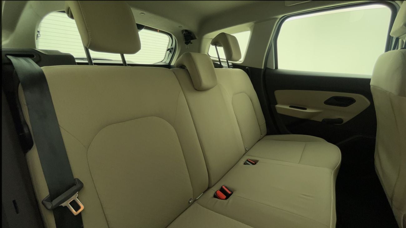 Renault Duster PE 1.6 | Zero Down Payment | Home Test Drive