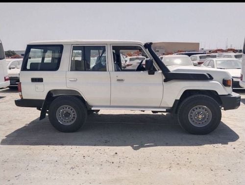 تويوتا لاند كروزر 70 TOYOTA LAND CRUISER LC76 4.2D MT MY2025 (LHD)