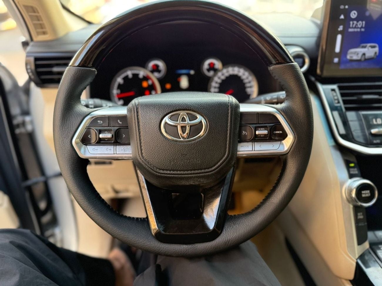تويوتا لاند كروزر GXR2 3.3L