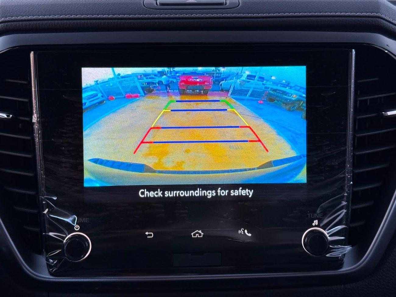إيسوزو D ماكس ISUZU DMaX - 3.0L - CREW CaB - 4WD - LS - 2027 - RED