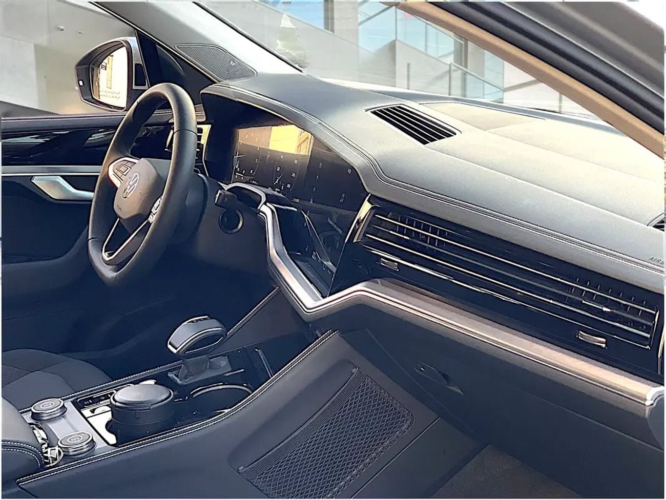 فولكس واجن طوارق Trendline 2.0L 2,384 P.M | Trendline - GCC Specs - Brand New! Under warranty