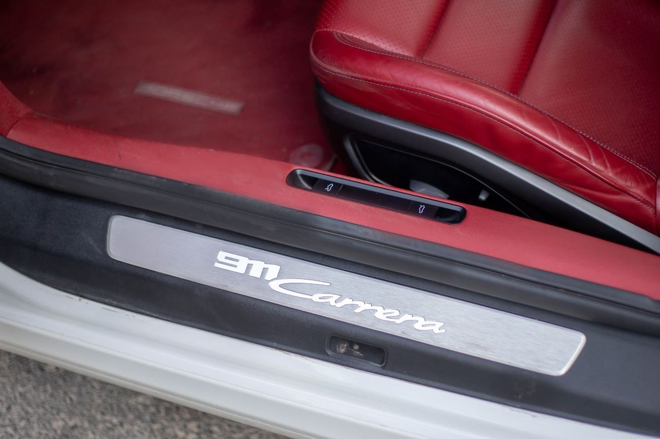 Porsche 911 Carrera 3.0L (444 HP) Coupe