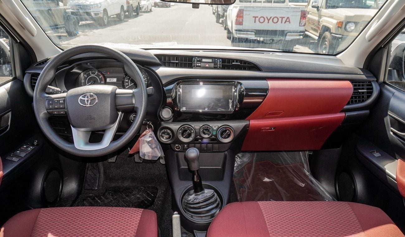 Toyota Hilux TOYOTA HILUX 2.4L Diesel D/C 4X4 M/T 2025 MODEL
