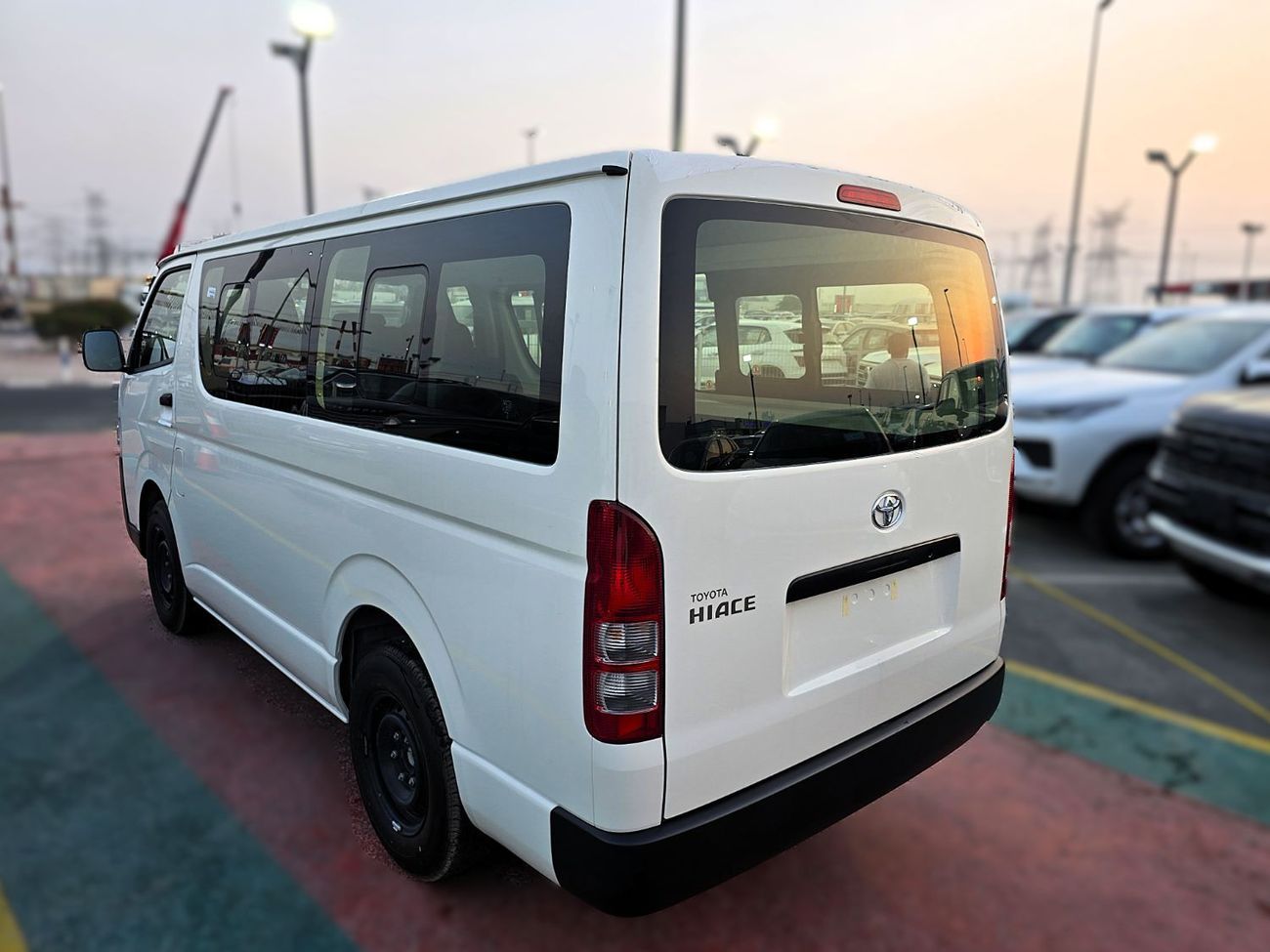 تويوتا هاياس Toyota hiace Cargo std  2.5l diesel M/T 2025 model