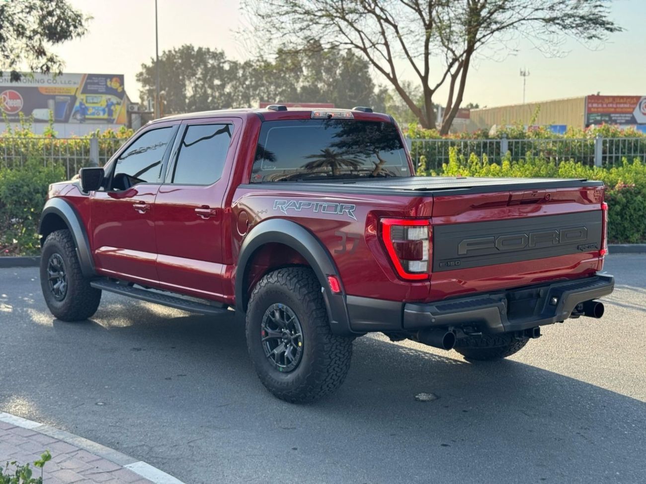 Ford F 150 Raptor GCC SPEC 37 OPTION NEAT AND CLEAN
