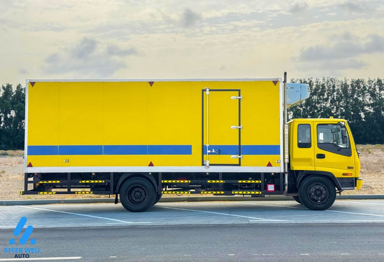 Isuzu FSR 8.2L Diesel LHD GCC Specs THERMOKING MD 200 Freezer Box