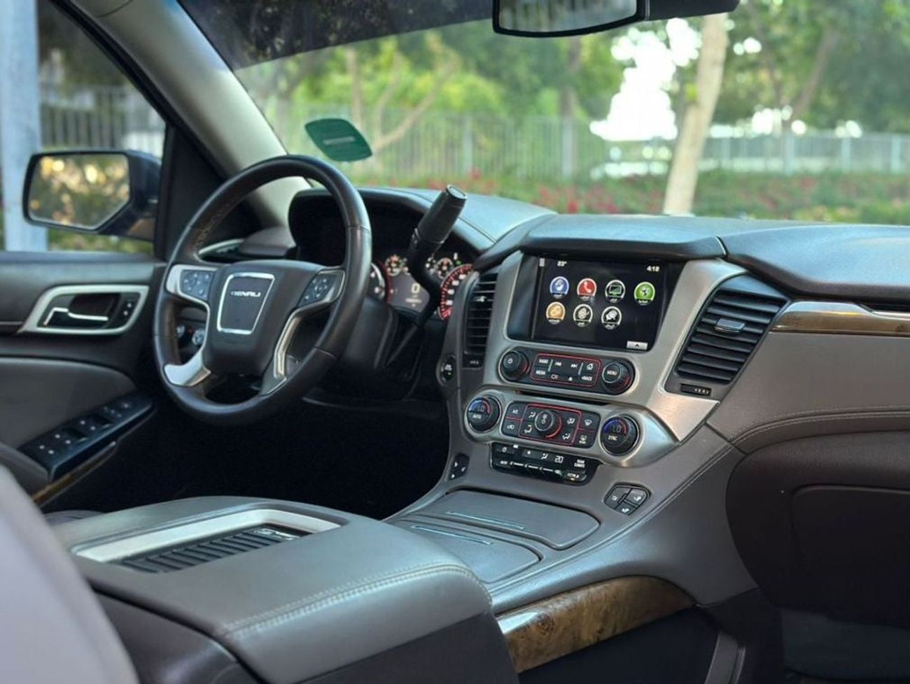 جي أم سي يوكون Denali 6.2L (8 Seater)