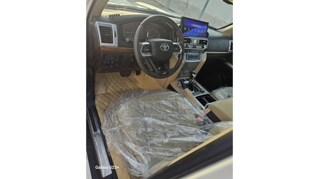 Toyota Land Cruiser 2010 v8 change 2023