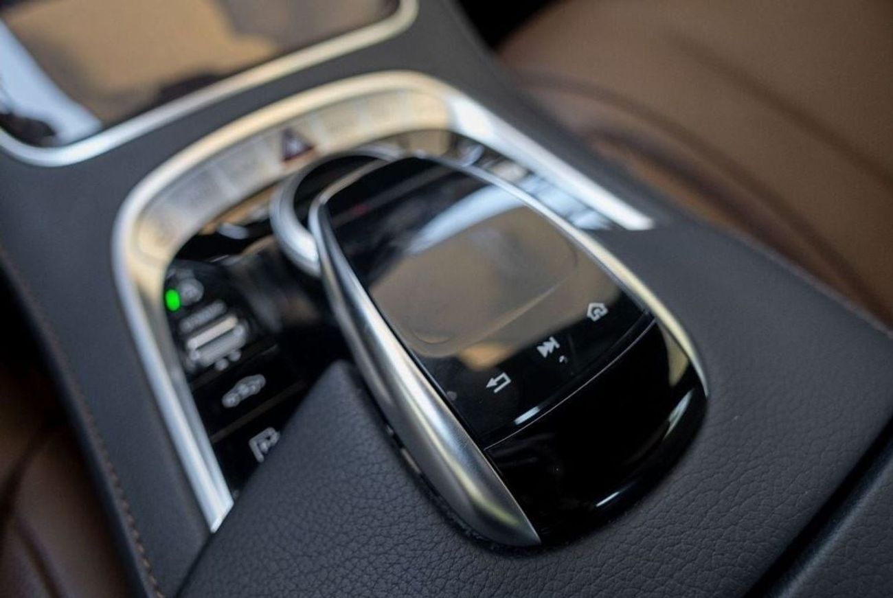 مرسيدس بنز S 320 Mercedes-Benz S320 2020 GCC under Warranty and Service Contract with Flexible Down-Payment.