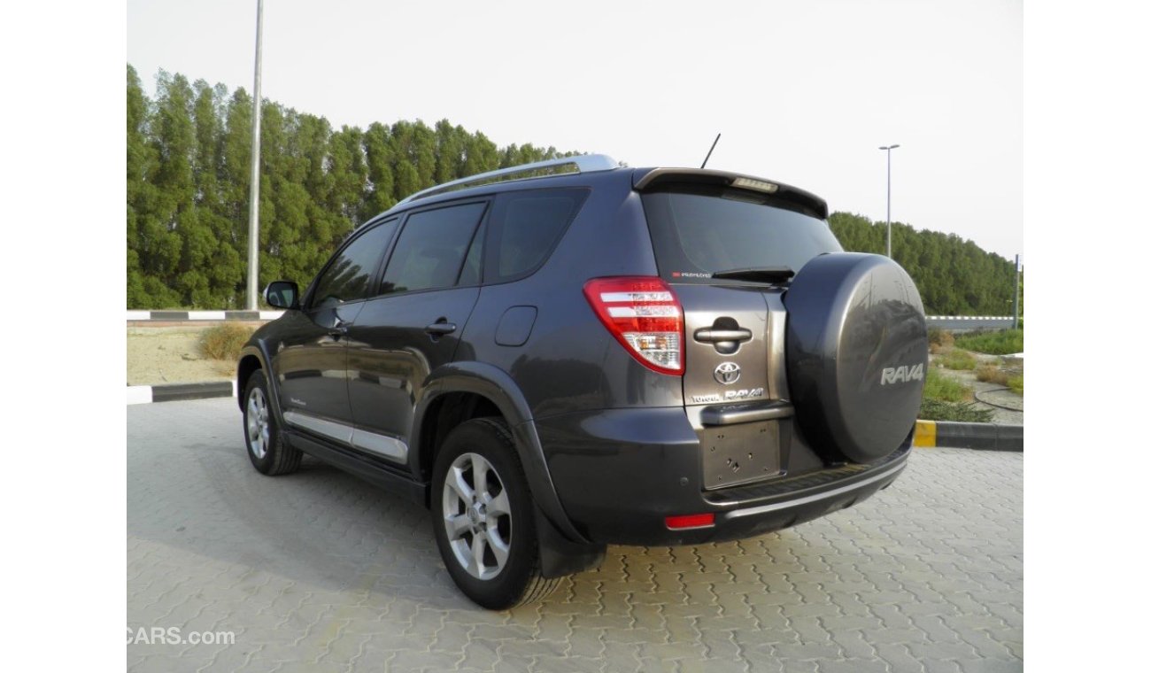 Toyota RAV4 2012 ref #555