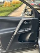 Toyota RAV4 XLE 2.5 Hybrid