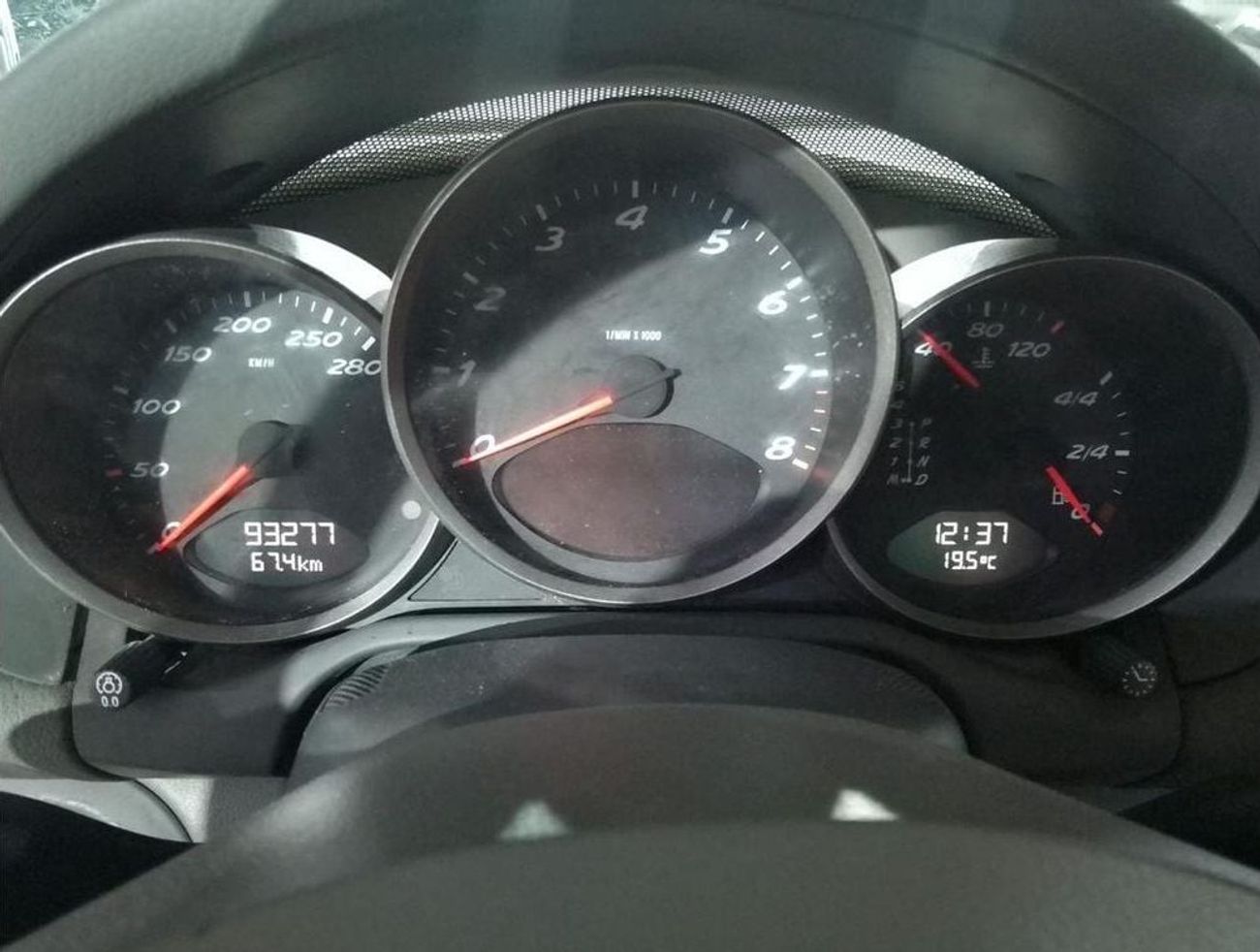 Porsche 718 Boxster PORSCHE BOXSTER 2006 2.7L, WITH HALF LEATHER SEATS, 17 INCH ALLOY WHEELS AND MORE..