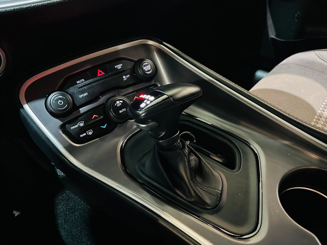 دودج تشالينجر SXT 3.6L