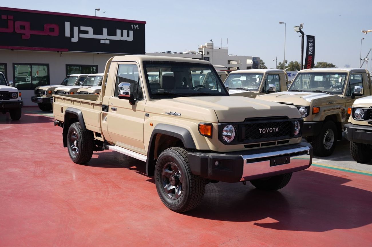 تويوتا لاند كروزر بيك آب TOYOTA LC79 PICK-UP SINGLE CABIN 4.0L V6 M/T 2025 BASIC