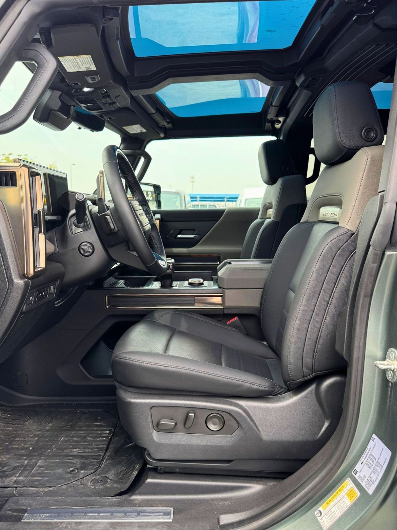 جي أم سي همر EV FIRST EDITION  1.5L / ELECTRIC / 360* CAMERA / PANORAMIC ROOF (CODE # 69055)