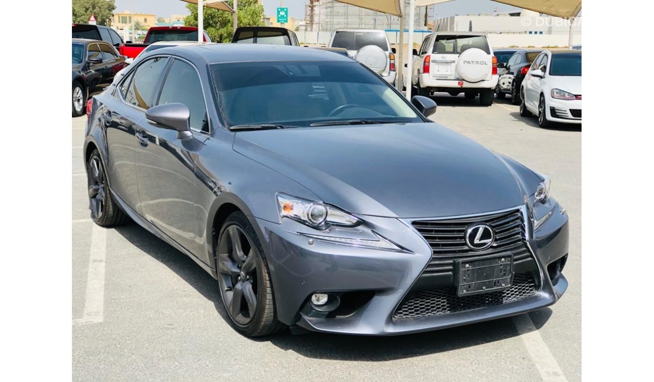 Lexus IS350 Lexus is 350 GCC full option perfect condition