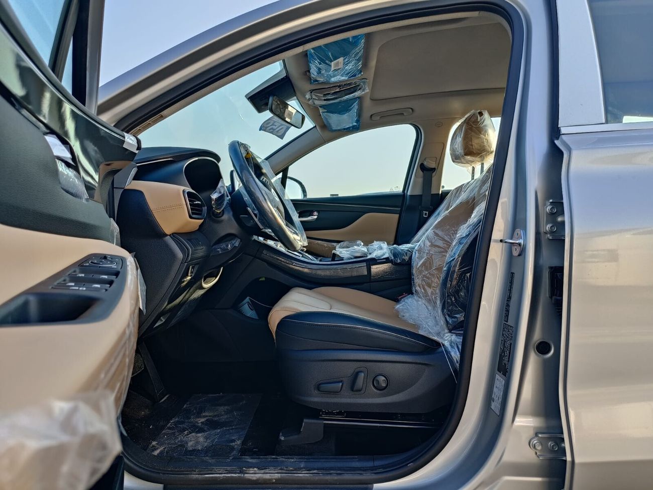 Hyundai Santa Fe /3.5L V6 Petrol 4WD/7 Seats/ FULL OPTION WITH Panoramic Roof (CODE#HSA35AF)