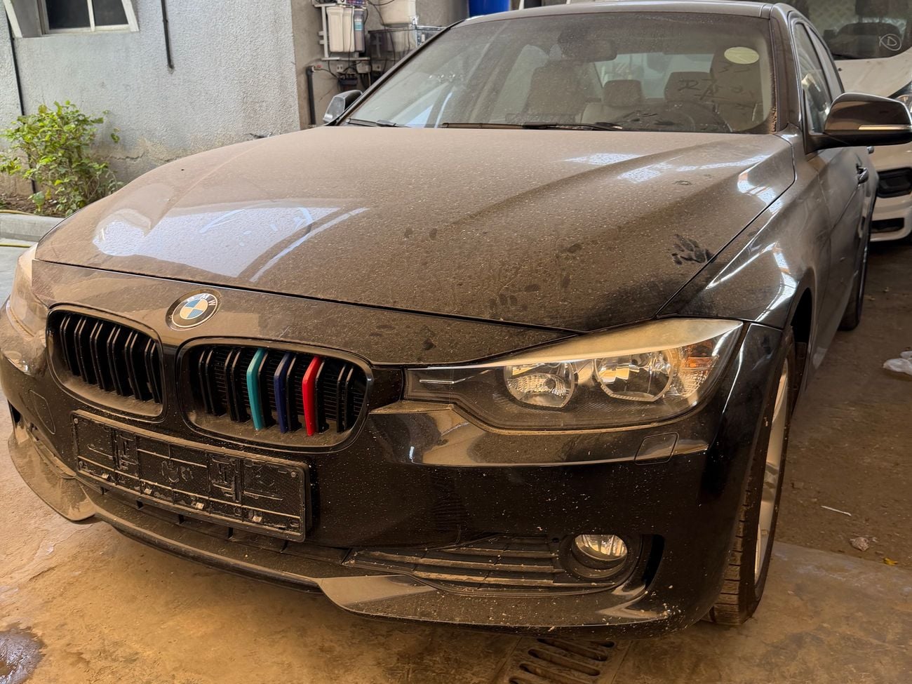 بي أم دبليو 328i