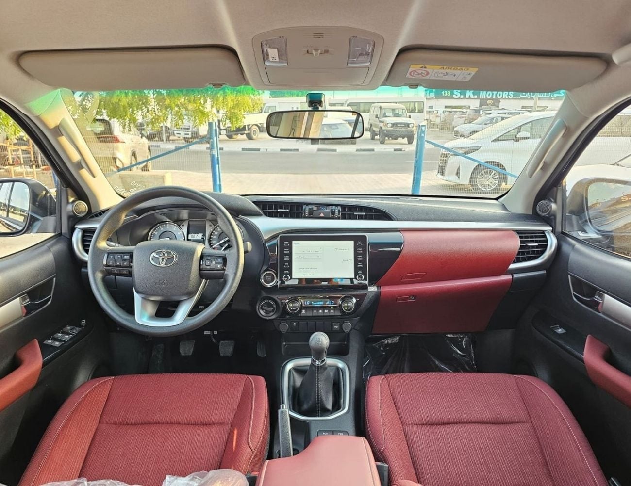 Toyota Hilux SR5 WIDE BODY DOUBLE CABIN || FULL OPTION  | PUSH START| WITHOUT DIFF-LOCK | PETROL M/T 2.7L V4 4WD