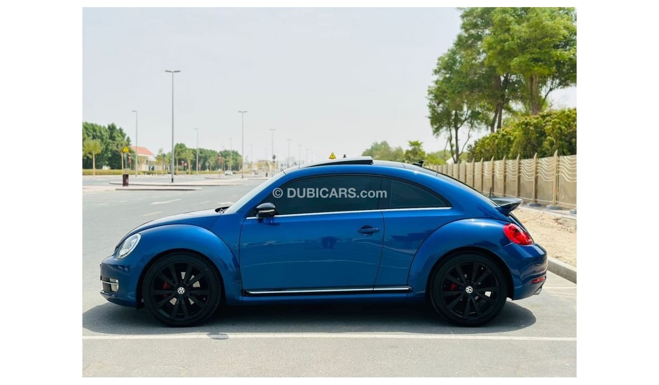 فولكس واجن بيتيل 940 PM || BEETLE 2.0 TURBO CHARGED || GCC || AVAILABLE ON 0% DP || FULL SERVICE HISTORY || R-LINE