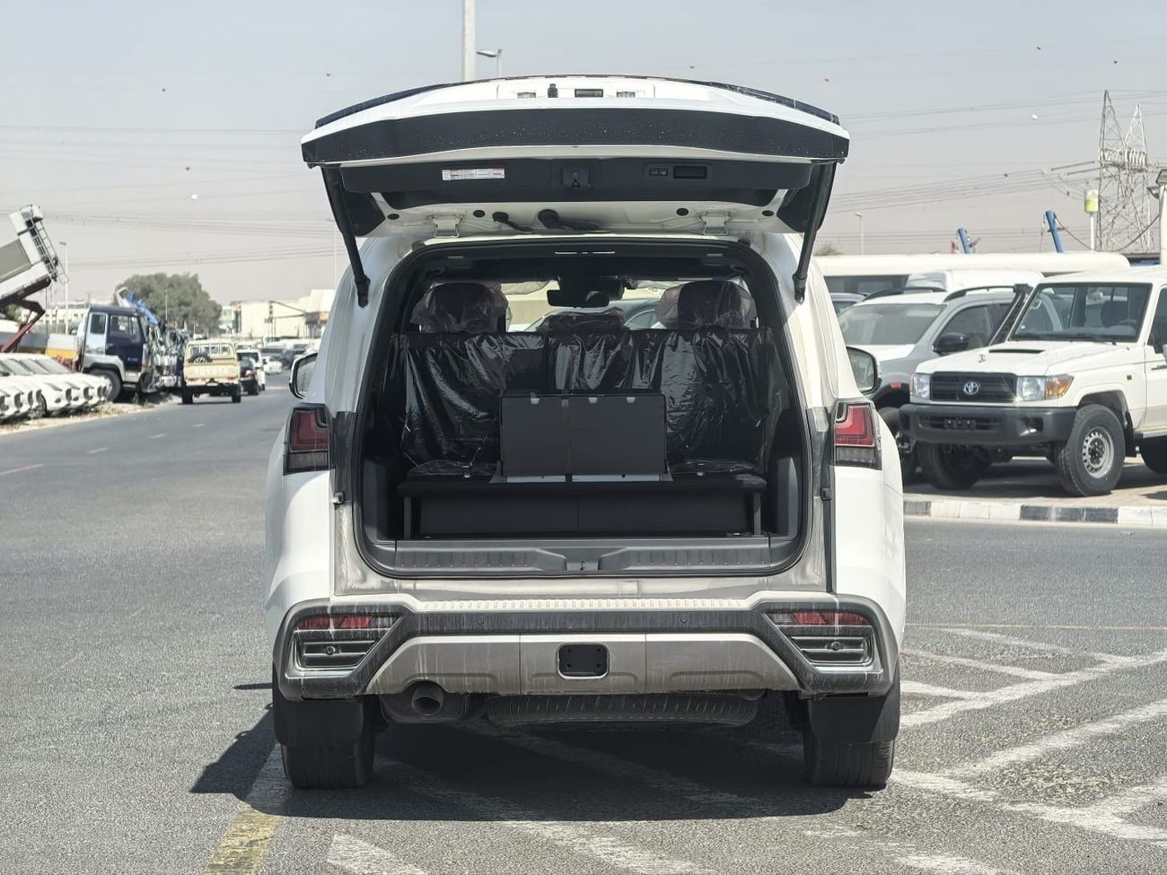 Lexus LX700h 2026 LEXUS LX700h 3.5L SIGNATURE PETROL FULL OPTION WITH AUTO PARK