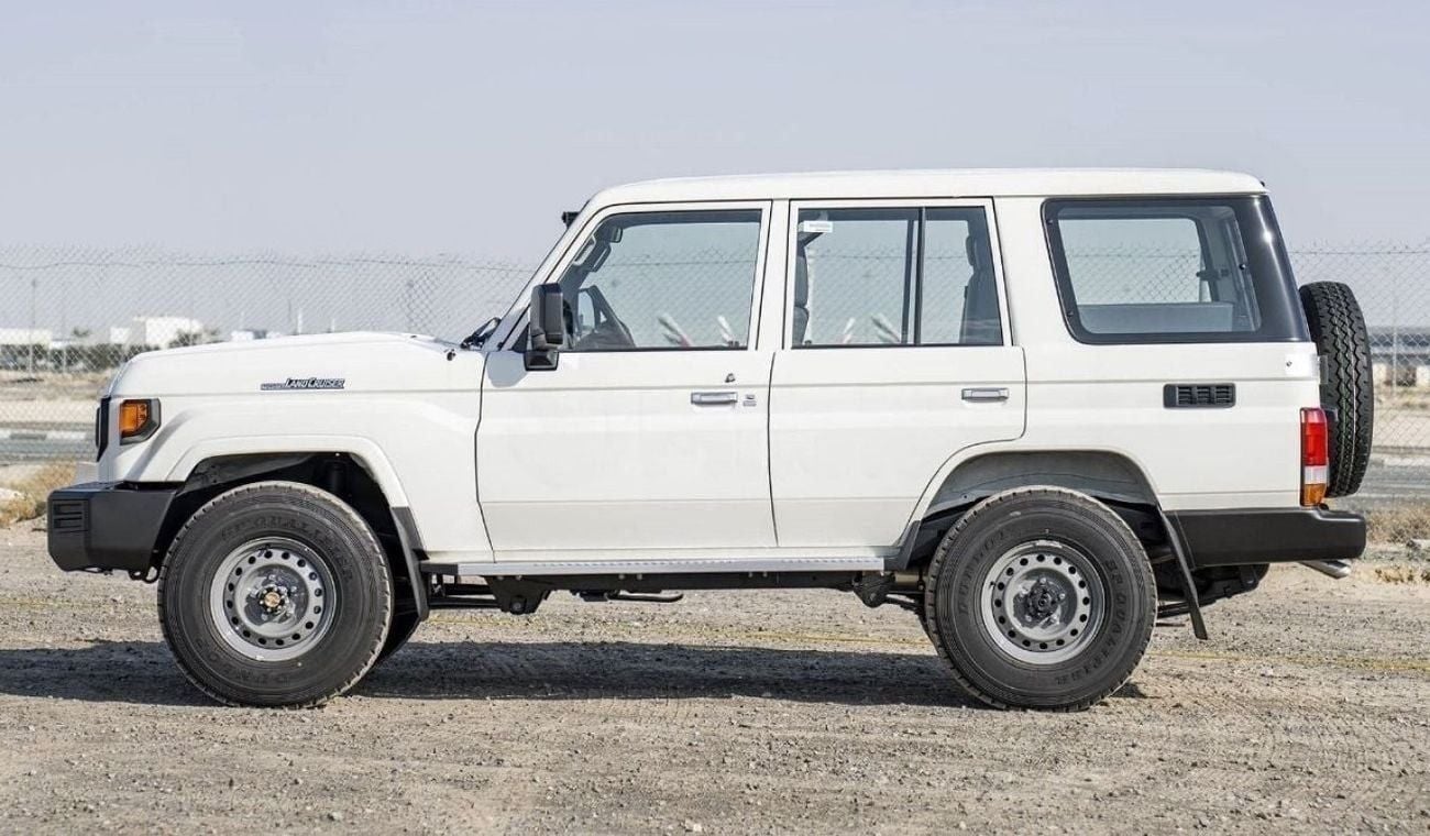 Toyota Land Cruiser 70 LX TOYOTA LC76 Hard top 4.2L 5 DOORS 2025